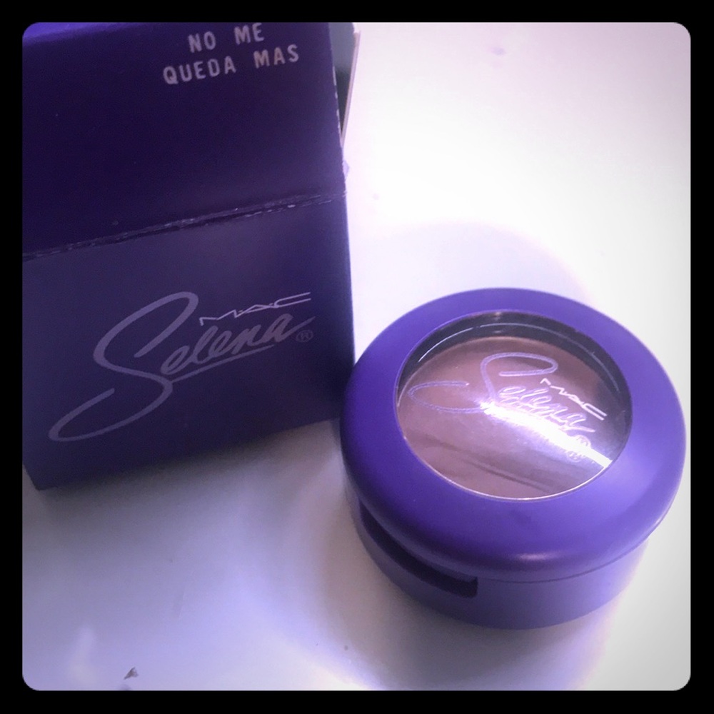 Mac eyeshadow